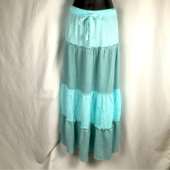POL Size L  Skirt Blue Stretchy Waist Gauze Textured Ruffle Hem Maxi Beachy NWOT - Picture 1 of 9